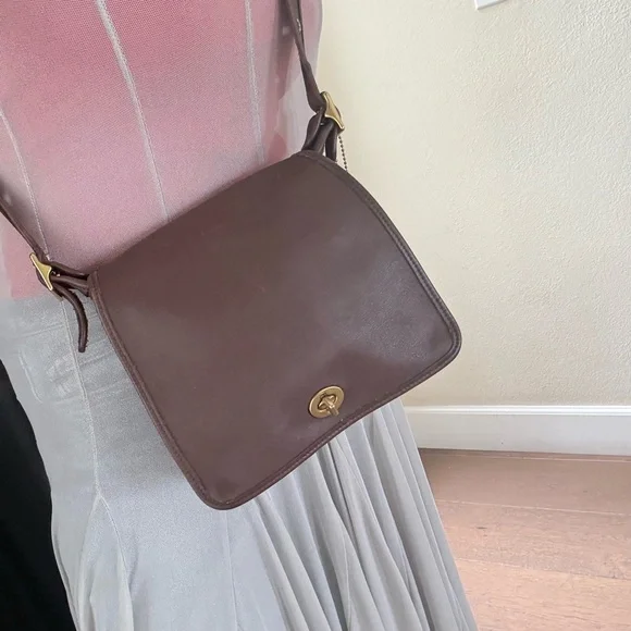 Vintage USA Coach Legacy champion gloved Tanned crossbody bag turn lock - Picture 4 of 15